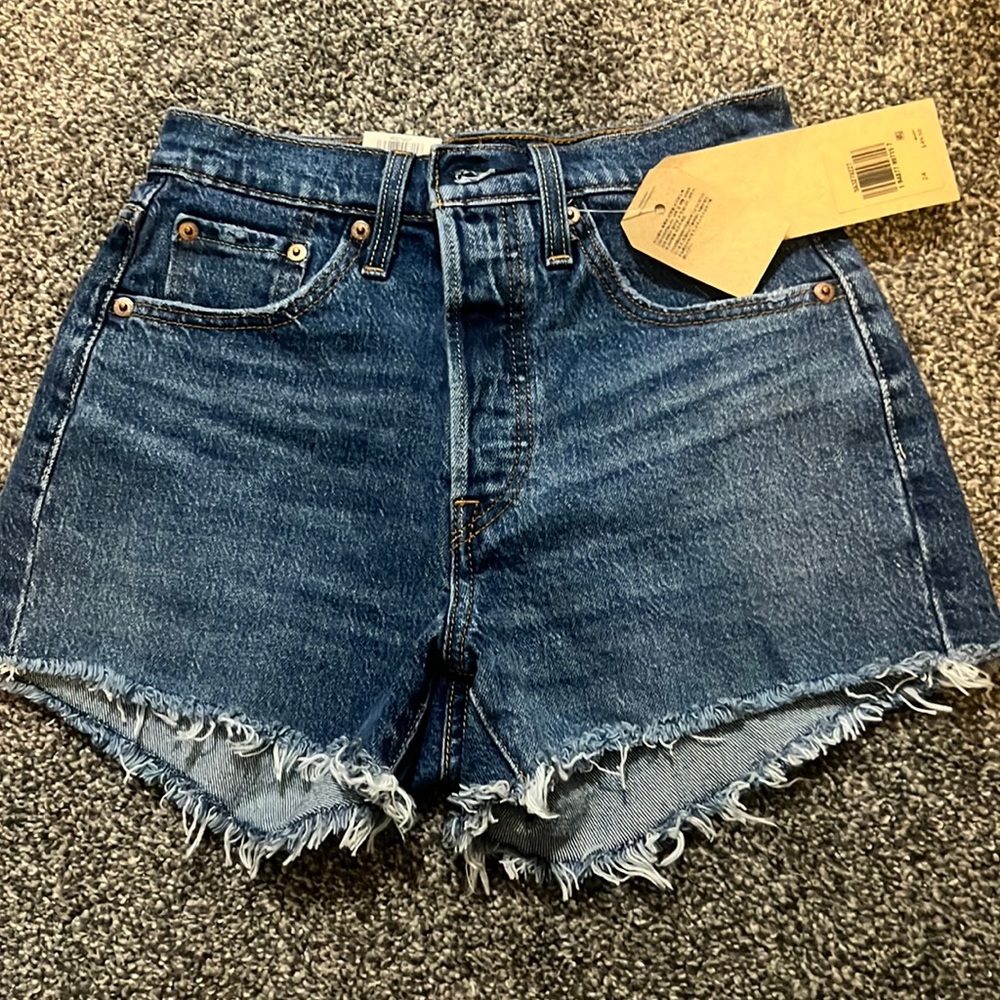 NWT levi’s size 24 jean shorts